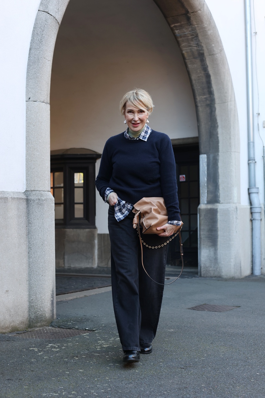 glamupyourlifestyle Babygirl-Nicole Kidmann Max-Mara kariertes-Hemd ue-40-mode ue-50-blog